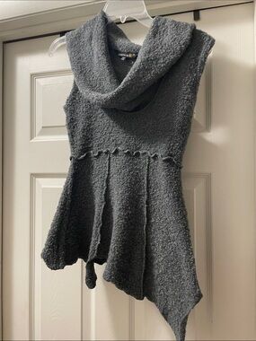 Jasmine Charcoal Gray Textured Sleeveless Cowl Tunic Sweater